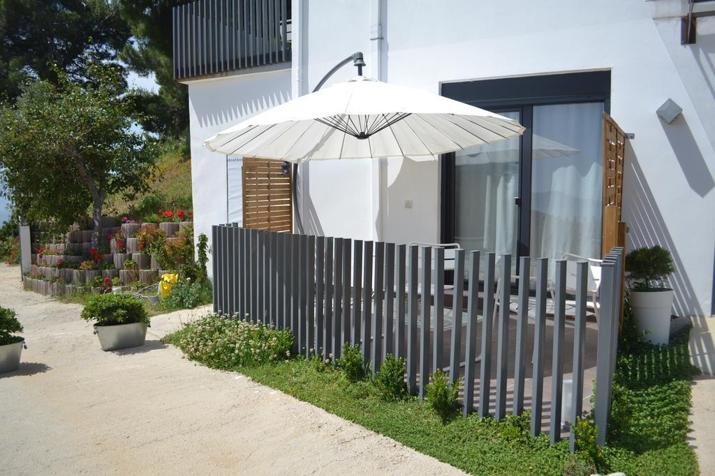 Entechnos Living Aparthotel Megali Ammos  Bagian luar foto