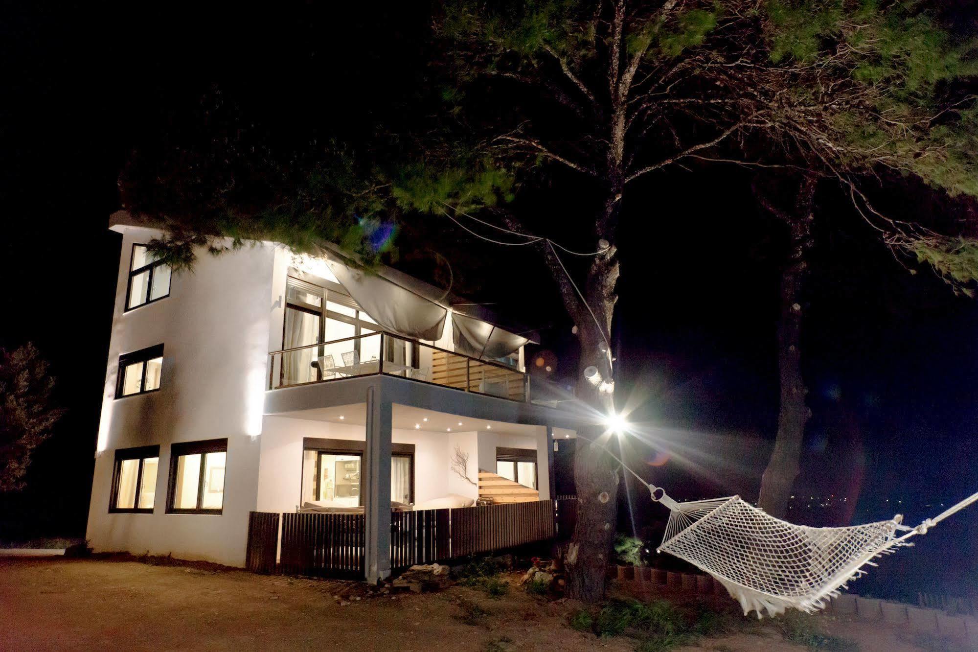 Entechnos Living Aparthotel Megali Ammos  Bagian luar foto