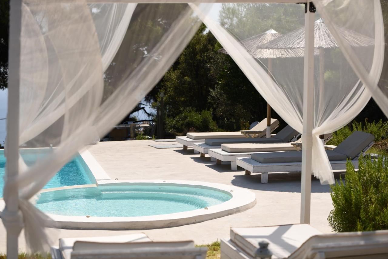 Entechnos Living Aparthotel Megali Ammos  Bagian luar foto